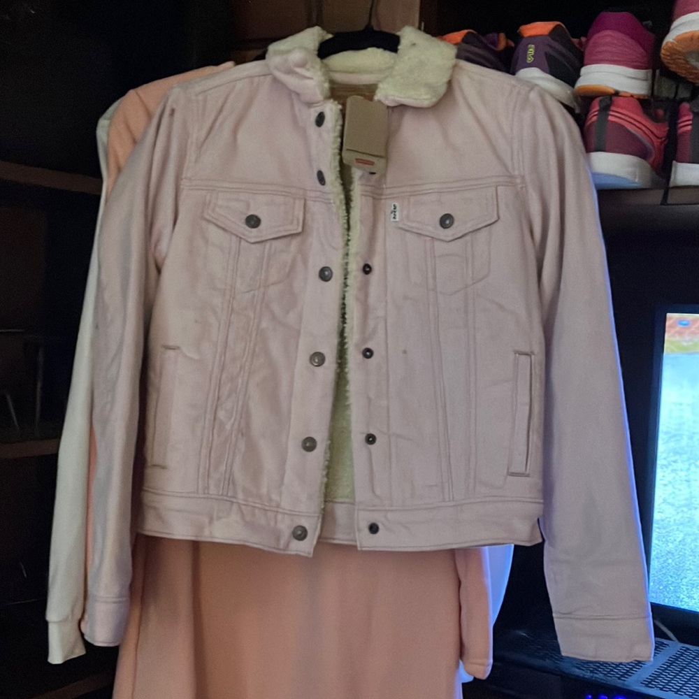 NWT Levi’s pink corduroy jacket